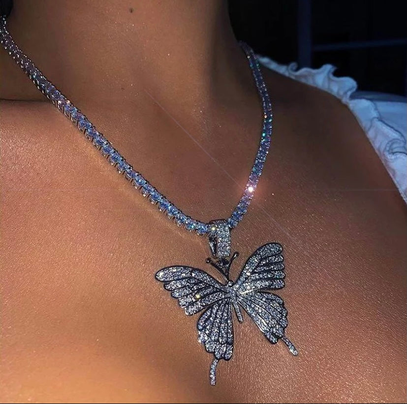 Women's "ButterFLY" pendant necklace