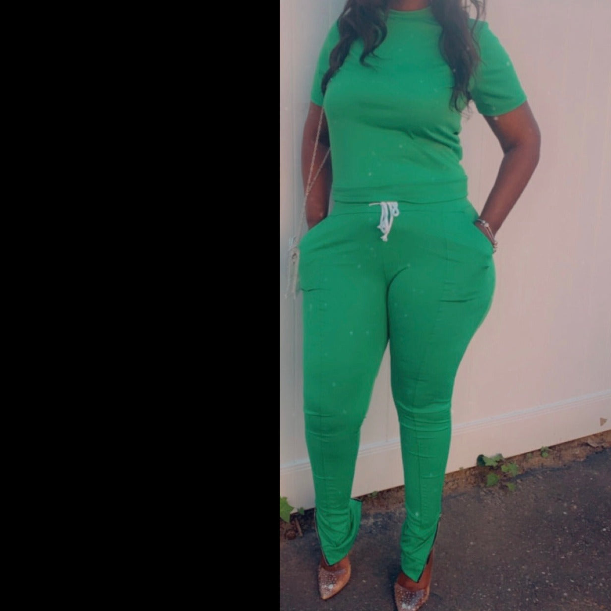 Women's 2-piece short sleeved high-waisted track suit w/ zippered leg- Green